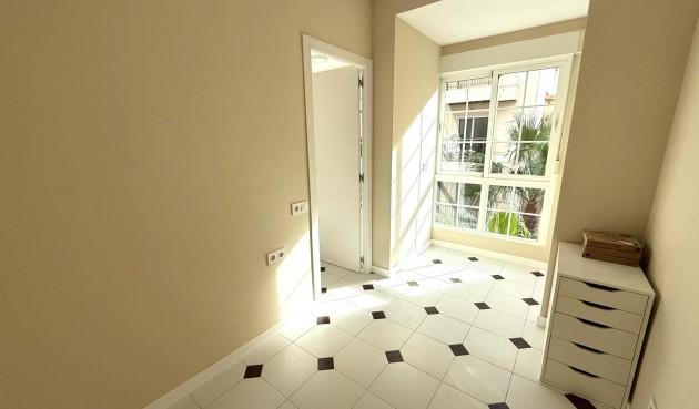 Brukt - Apartment -
Torrevieja - Centro