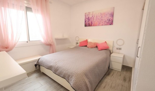 Brukt - Bungalow -
Orihuela Costa - Costa Blanca