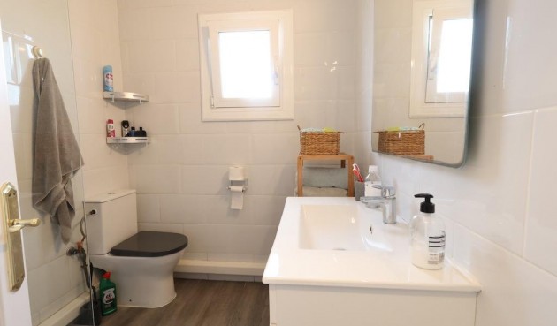 Brukt - Bungalow -
Orihuela Costa - Costa Blanca