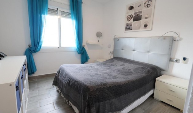 Brukt - Bungalow -
Orihuela Costa - Costa Blanca