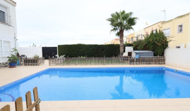 Brukt - Bungalow -
Orihuela Costa - Costa Blanca