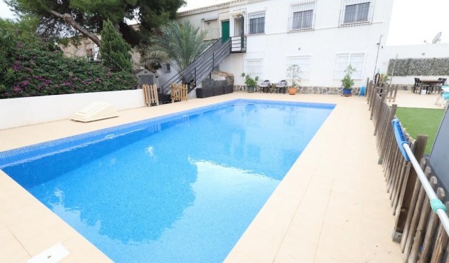 Brukt - Bungalow -
Orihuela Costa - Costa Blanca