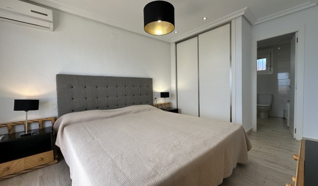 Resale - Apartment -
Mil Palmeras - Costa Blanca