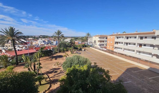 Resale - Apartment -
Mil Palmeras - Costa Blanca