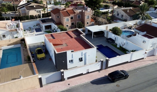 Brukt - Villa -
Rojales - Inland