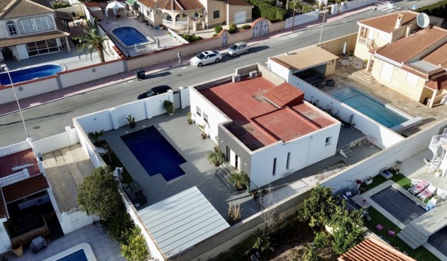 Brukt - Villa -
Rojales - Inland