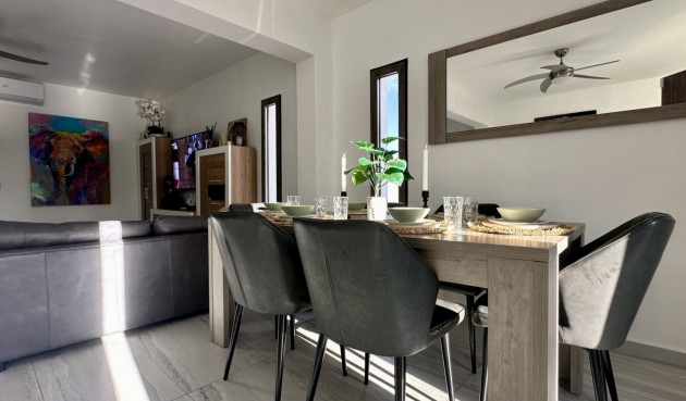 Brukt - Villa -
Rojales - Inland