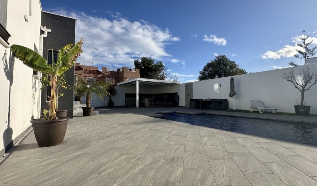 Brukt - Villa -
Rojales - Inland