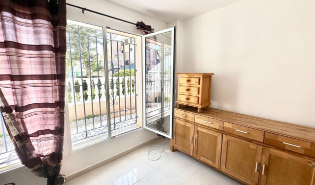 Brukt - Town House -
Torrevieja - Carrefour