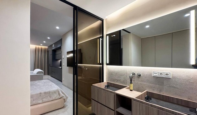 Brukt - Apartment -
Torrevieja - Playa de los Locos