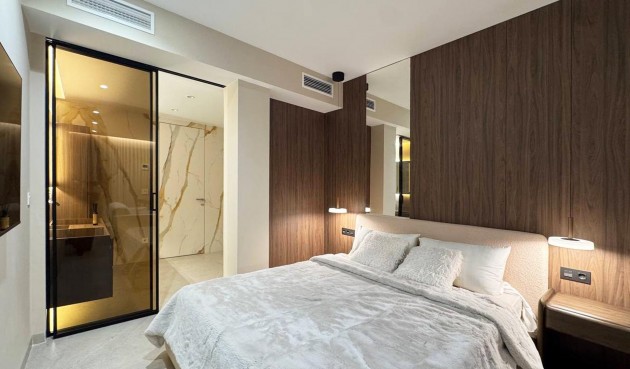 Brukt - Apartment -
Torrevieja - Playa de los Locos