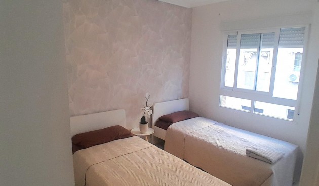 Brukt - Apartment -
Torrevieja - Centro