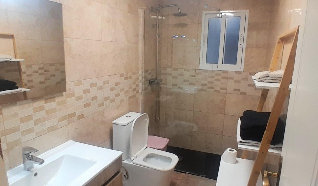 Brukt - Apartment -
Torrevieja - Centro