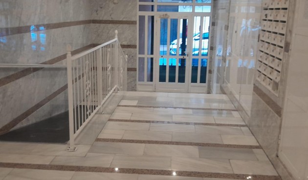 Brukt - Apartment -
Torrevieja - Centro