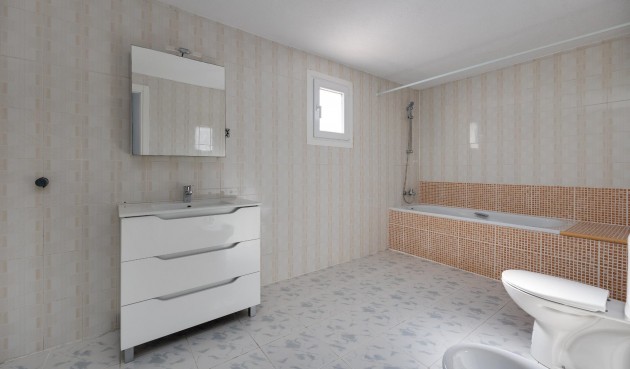 Brukt - Semi Detached -
Torrevieja - La Siesta - El Salado - Torreta