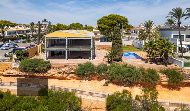 Reventa - Villa -
Cabo Roig