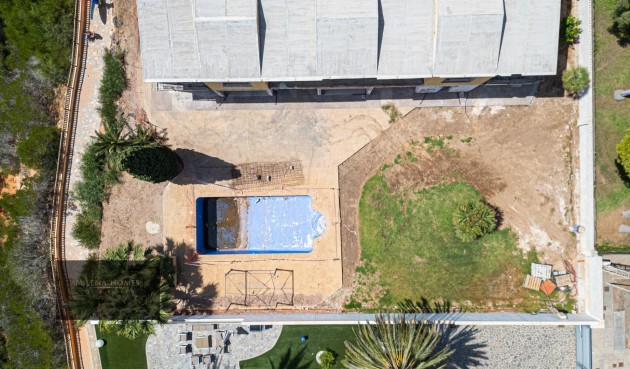 Reventa - Villa -
Cabo Roig