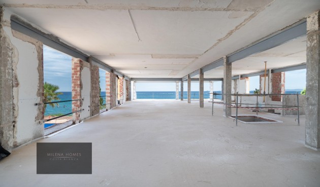 Reventa - Villa -
Cabo Roig