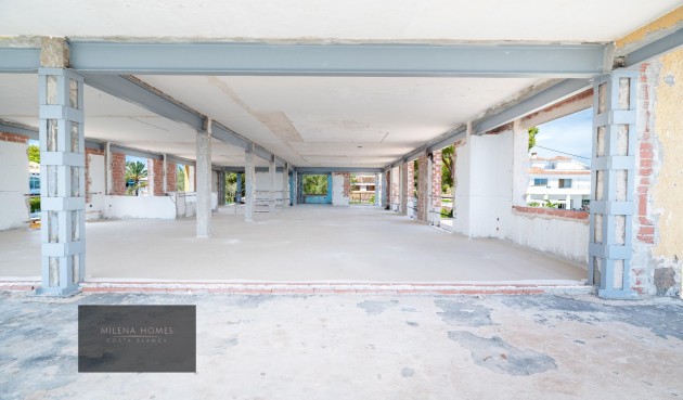 Reventa - Villa -
Cabo Roig