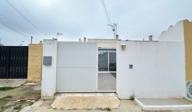 Brukt - Bungalow -
Torrevieja - El Limonar