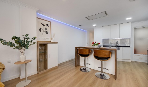 Brukt - Apartment -
Torrevieja - Centro