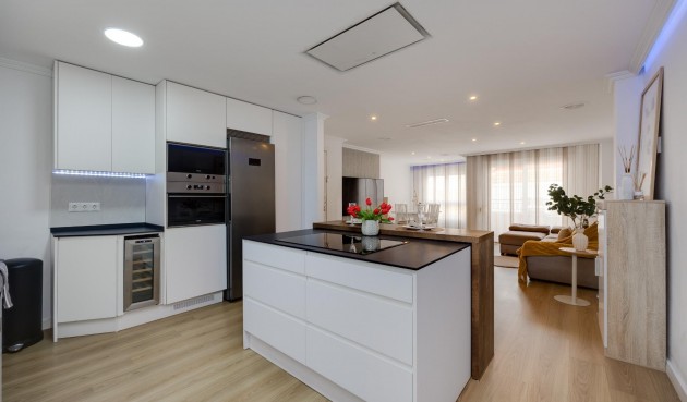 Brukt - Apartment -
Torrevieja - Centro