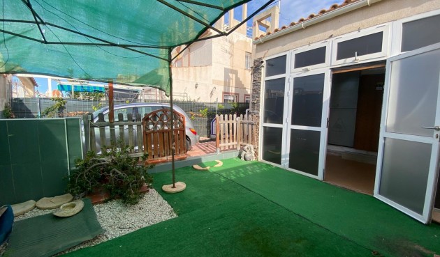 Brukt - Bungalow -
Torrevieja - Torretas