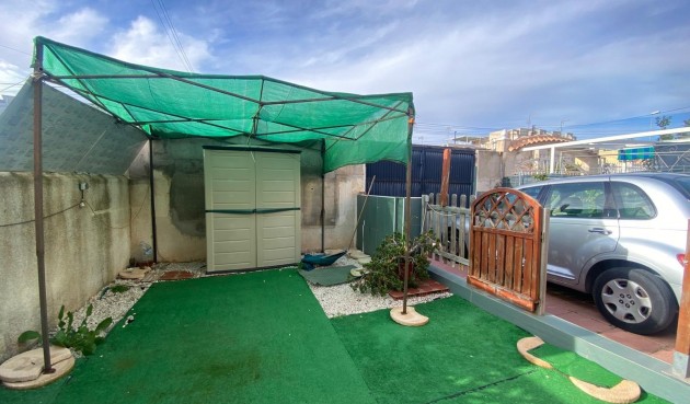 Brukt - Bungalow -
Torrevieja - Torretas