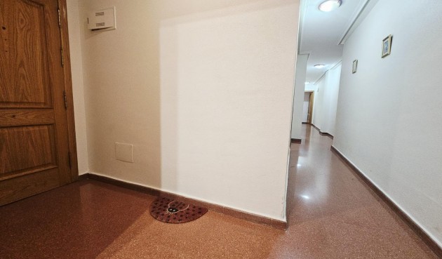 Brukt - Apartment -
Torrevieja - Estacion De Autobuses