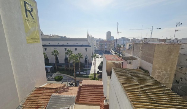Brukt - Apartment -
Torrevieja - Estacion De Autobuses