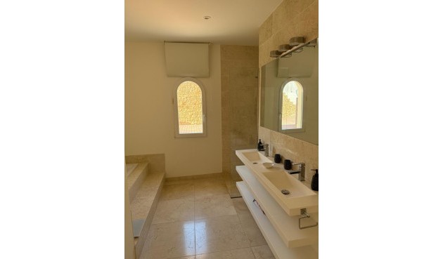 Brukt - Villa -
Moraira - Costa Blanca