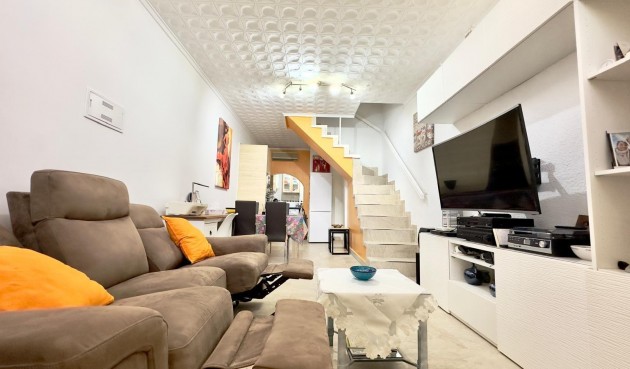 Reventa - Town House -
Torrevieja - La Siesta - El Salado - Torreta