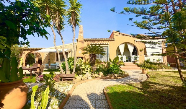 Brukt - Villa -
Torrevieja - Torreblanca