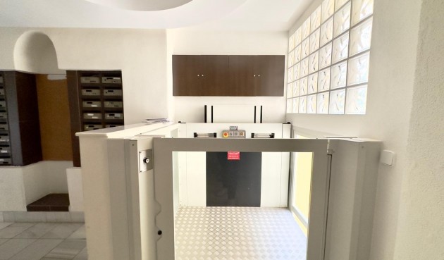 Brukt - Apartment -
Torrevieja - La Veleta