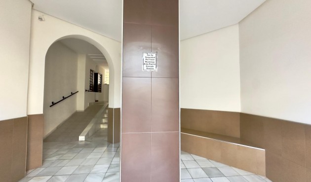 Brukt - Apartment -
Torrevieja - La Veleta