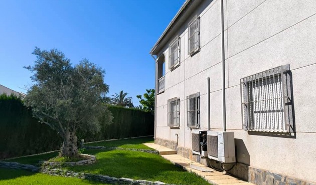 Brukt - Villa -
Torrevieja - La Siesta