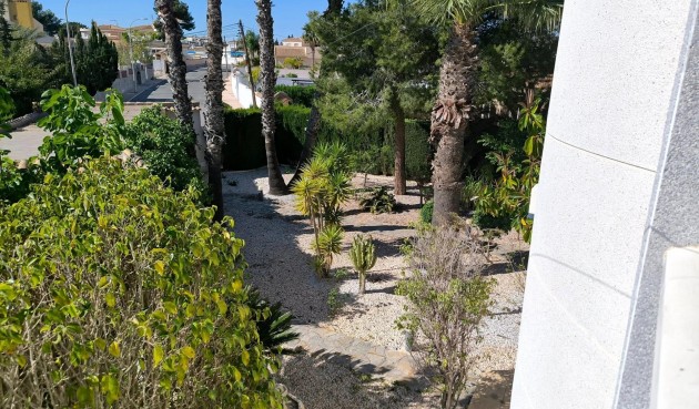 Brukt - Villa -
Torrevieja - La Siesta