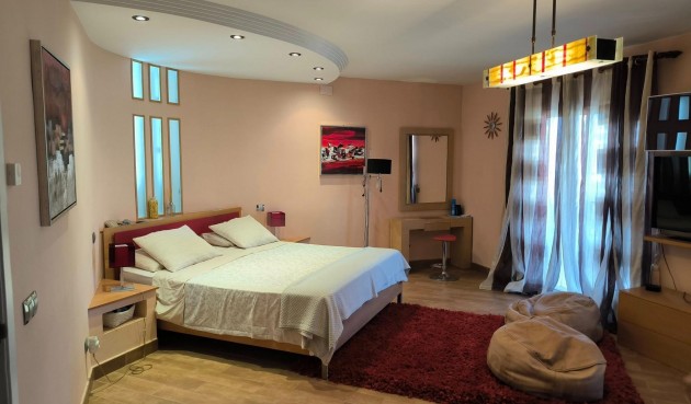 Brukt - Villa -
Torrevieja - La Siesta