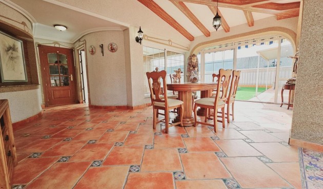 Reventa - Villa -
Torrevieja - La Siesta - El Salado - Torreta