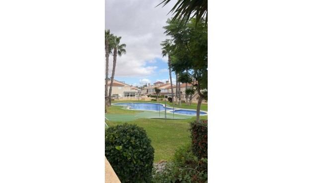 Brukt - Toppleilighet -
Orihuela Costa - La Zenia