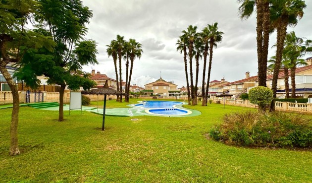 Reventa - Bungalow -
Orihuela Costa - Playa Flamenca Norte