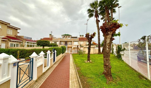 Reventa - Bungalow -
Orihuela Costa - Playa Flamenca Norte