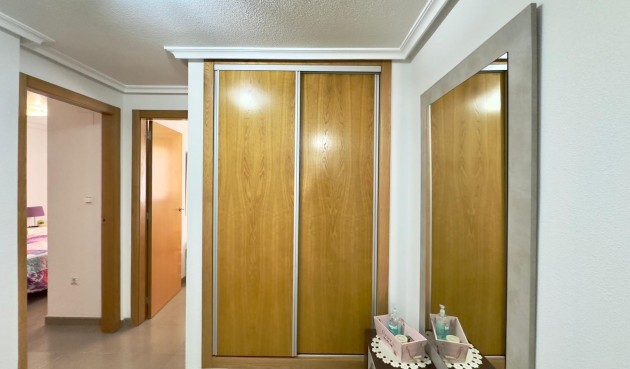 Resale - Apartment -
Torrevieja