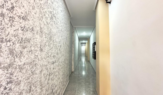 Resale - Apartment -
Torrevieja