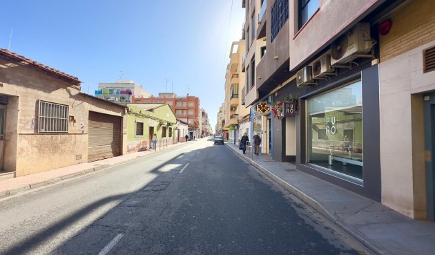 Resale - Apartment -
Torrevieja