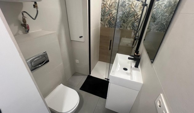 Brukt - Apartment -
Torrevieja - Zona Los Frutales