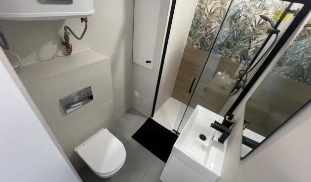 Brukt - Apartment -
Torrevieja - Zona Los Frutales