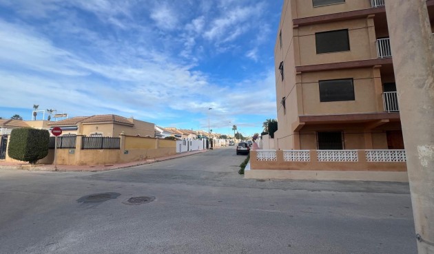 Brukt - Apartment -
Torrevieja - Zona Los Frutales