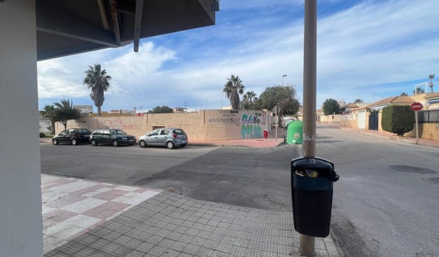 Brukt - Apartment -
Torrevieja - Zona Los Frutales