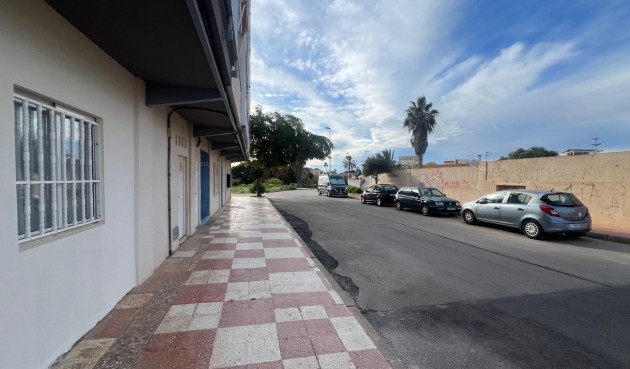 Brukt - Apartment -
Torrevieja - Zona Los Frutales